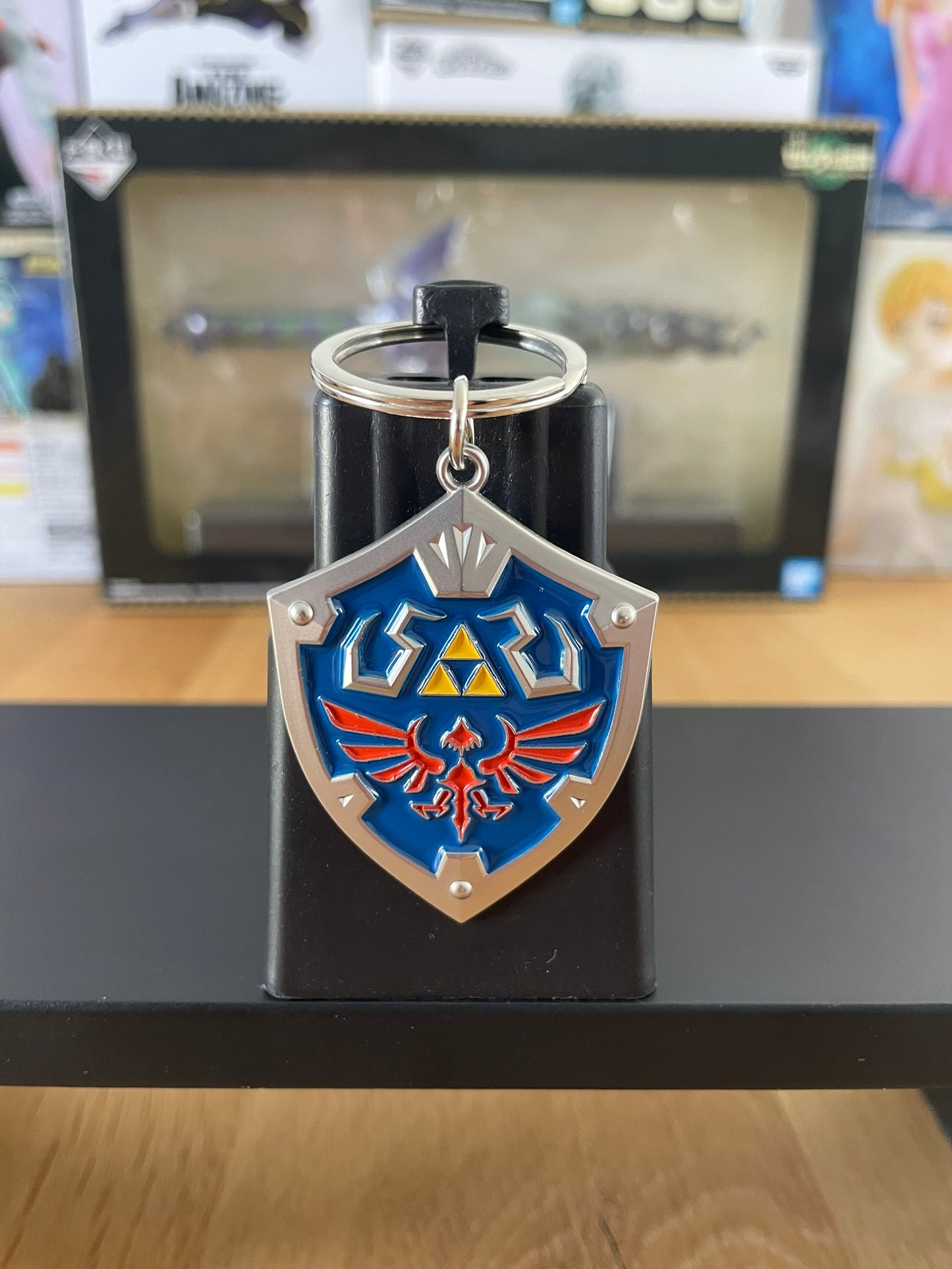Porte-clés métallique Zelda – Bouclier Hylien Ichiban Kuji Tears of the Kingdom
