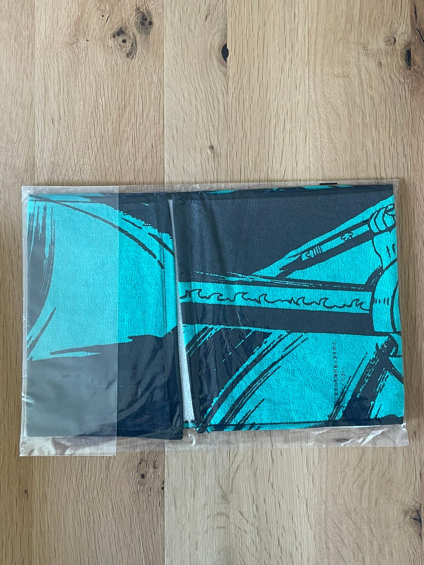 Serviette One Piece avec Roronoa Zoro – sous sachet Ichiban Kuji Ex Shikon no Keifu (Lot F).