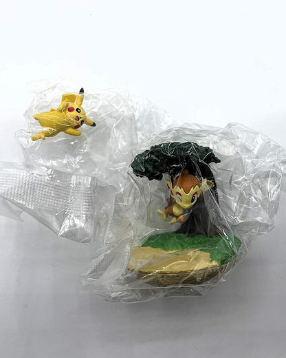 Pokemon - Terrarium Collection Volume 12 Pikachu et Ouisticram Chimchar