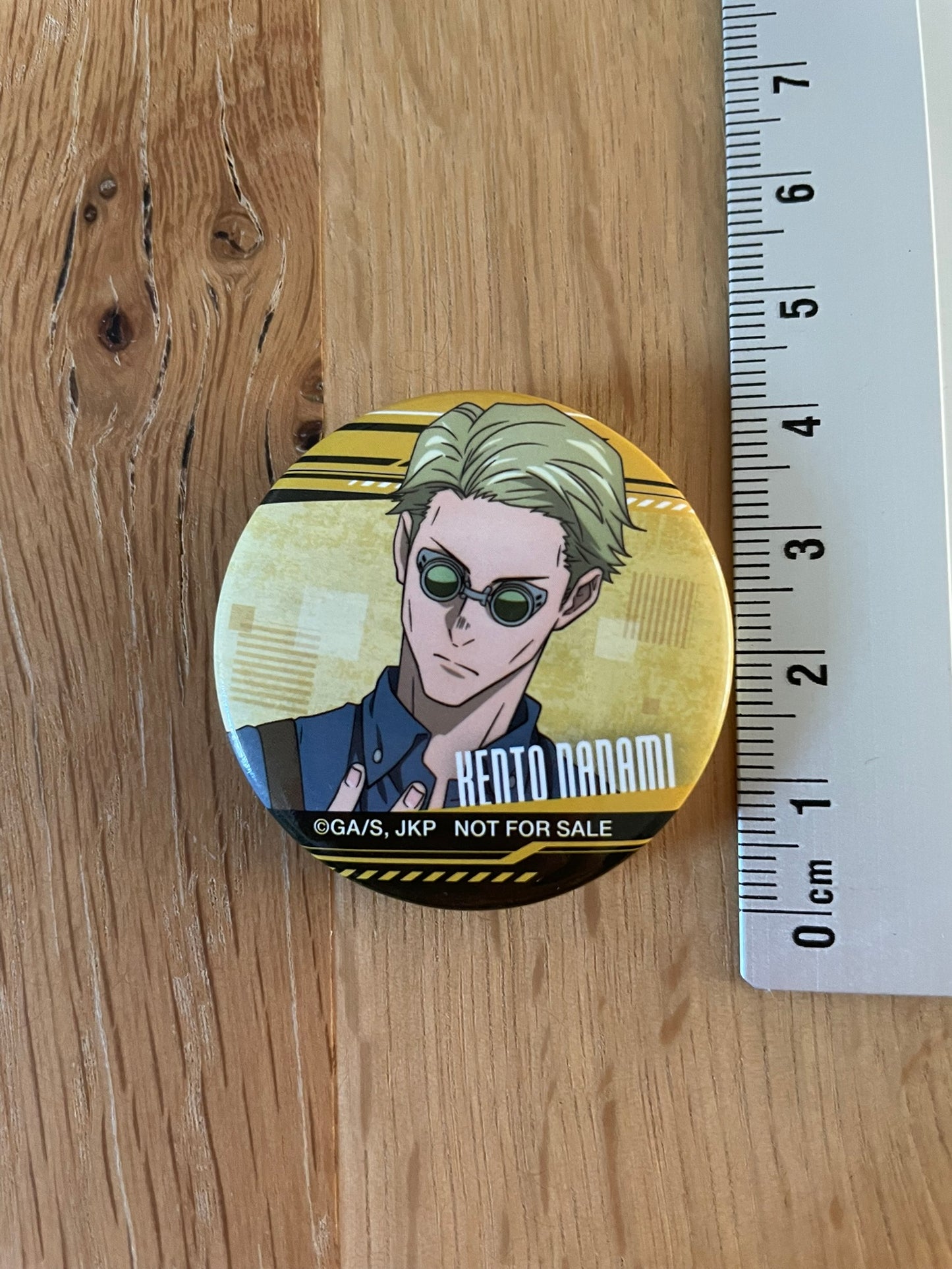 Badge Kento Nanami JujuFes 2024 3.5 cm | Jujutsu Kaisen | Bandai Spirits