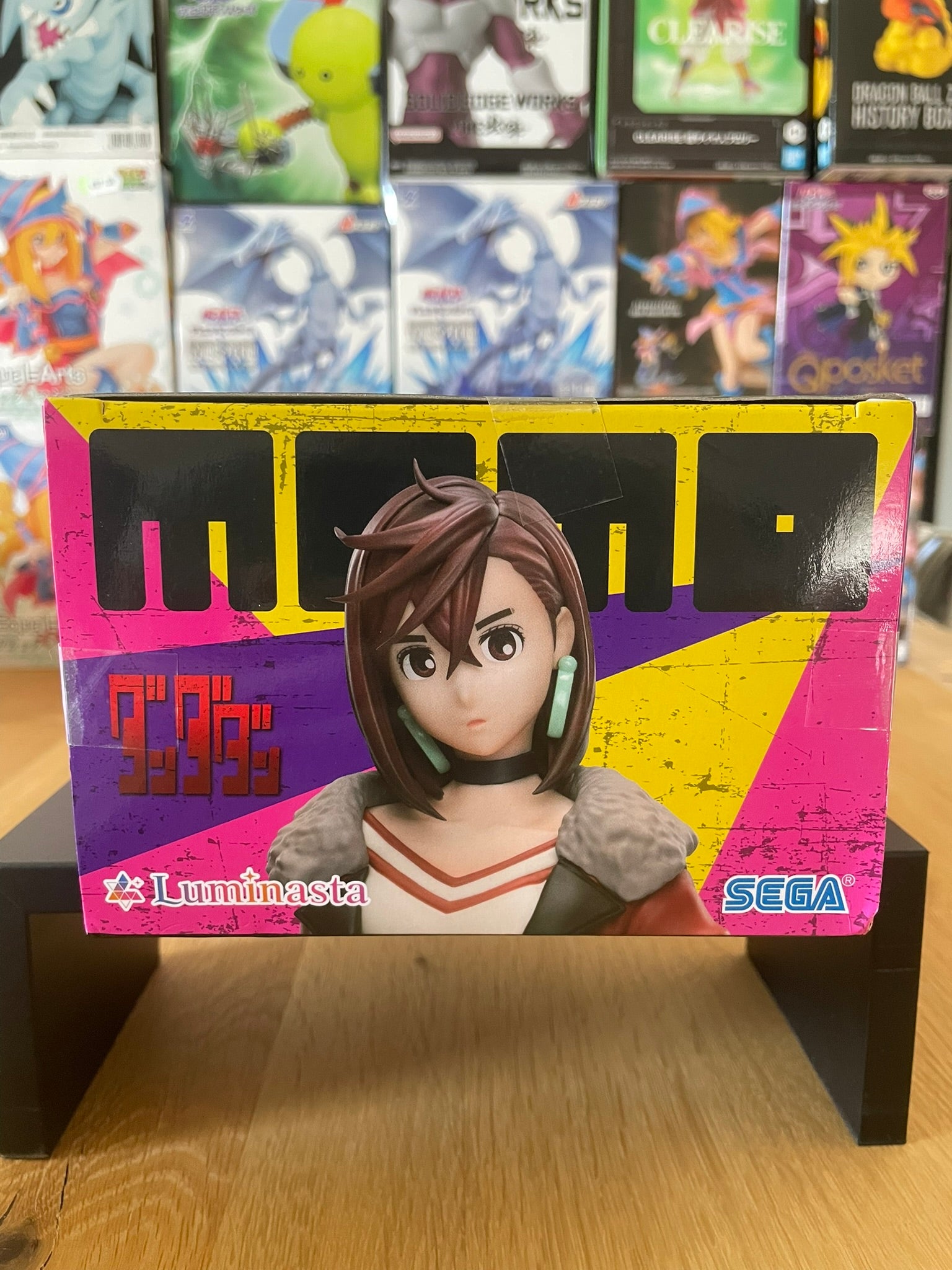 Figurine Ayase Momo de Dandadan  Luminasta – dans sa boîte.