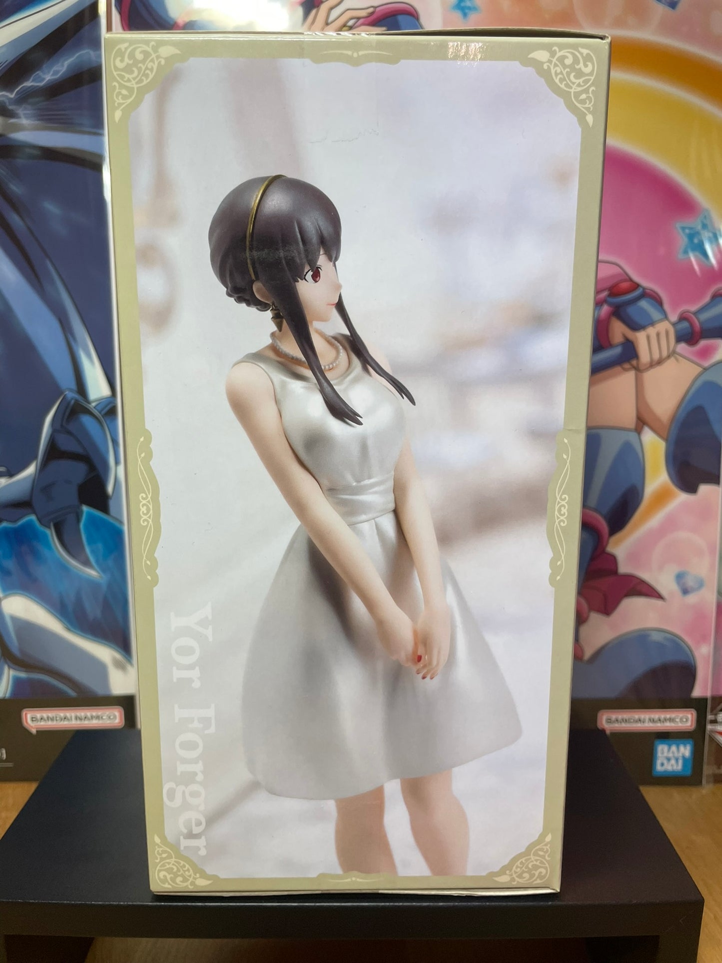 Spy x Family – Figurine Yor Forger Premium Party 19 cm SEGA