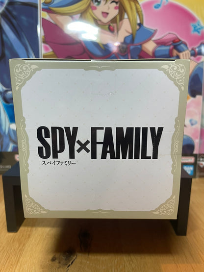 Spy x Family – Figurine Yor Forger Premium Party 19 cm SEGA