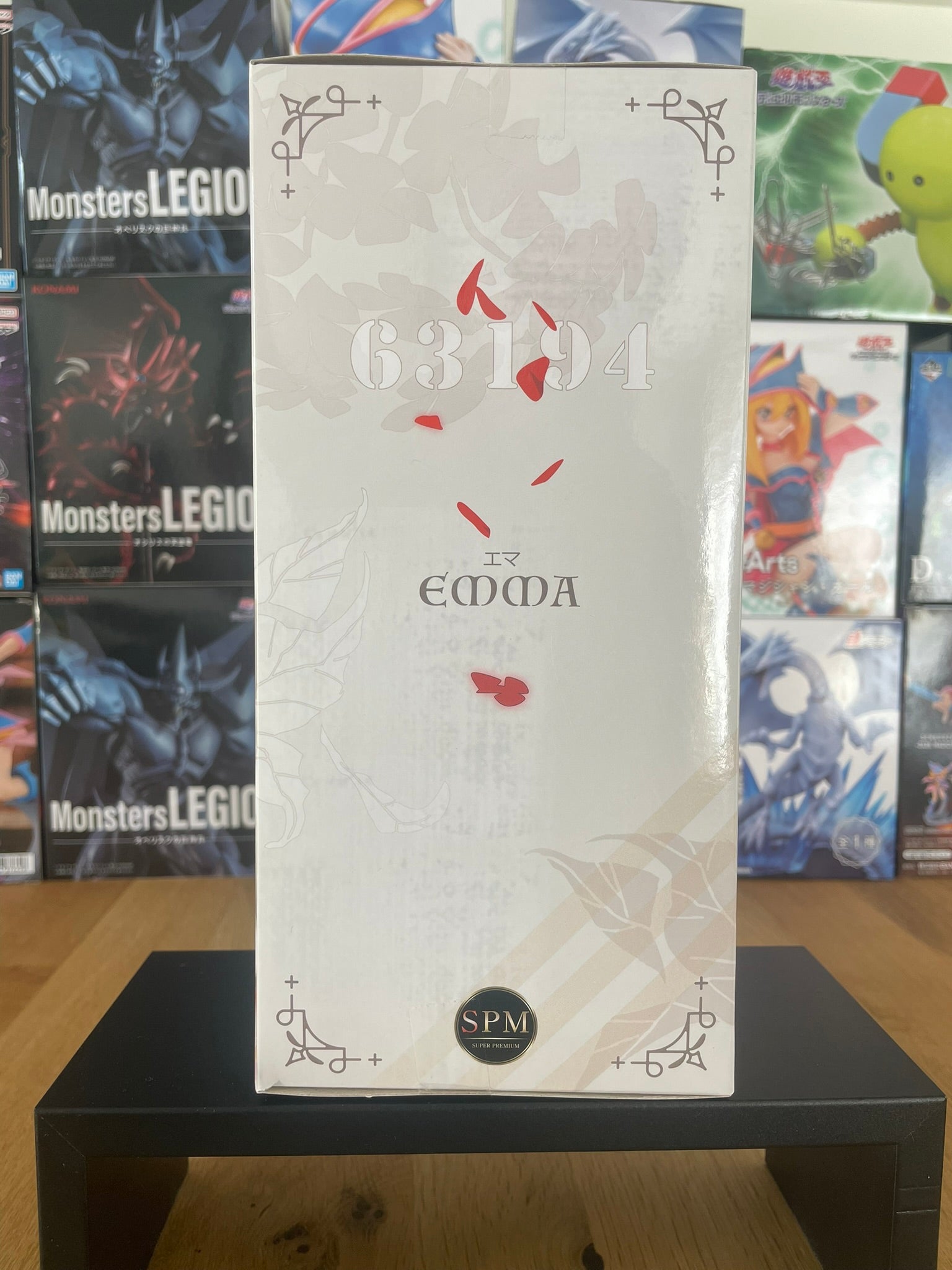 Figurine Emma Super Premium | The Promised Neverland | SEGA
