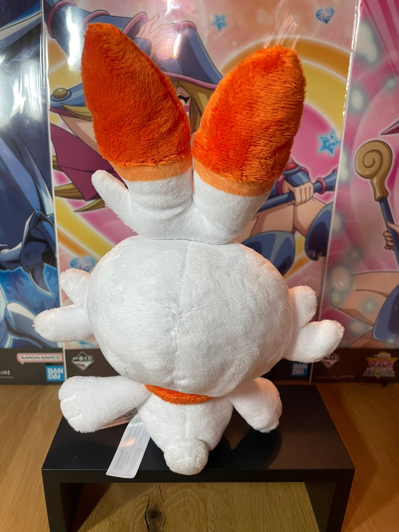 plush-pokemon-scorbunny-standard-pokemoncenter.jpg
