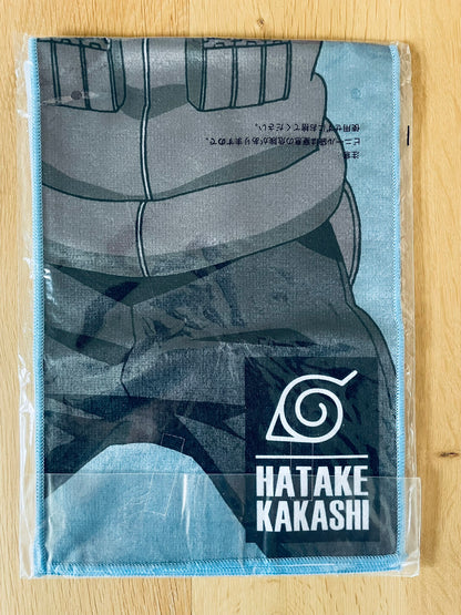 Serviette Naruto Shippuden avec Kakashi Hatake – sous sachet Ichiban Kuji Naruto: Tsumugareruhi no Ishi.