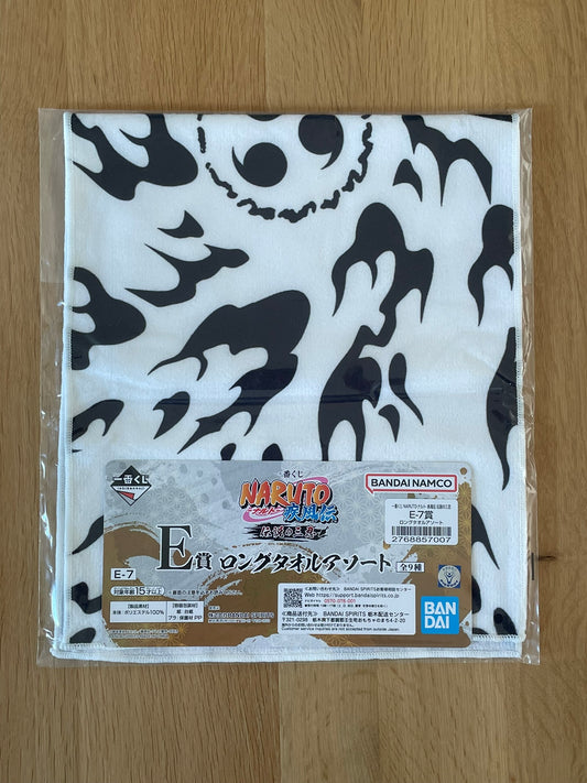 Serviette Naruto Shippuden avec Symbolique Rikudo – sous sachet Ichiban Kuji Naruto Shippuden Kessen no Sannin Lot F.