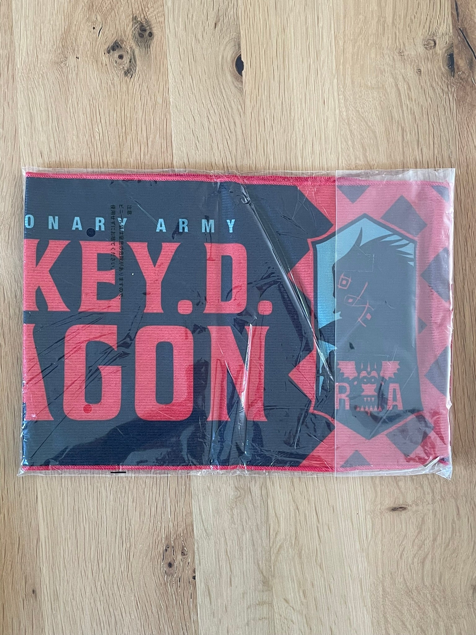 Serviette One Piece avec Monkey D. Dragon – sous sachet Ichiban Kuji One Piece Kakumei no Honoo Lot E