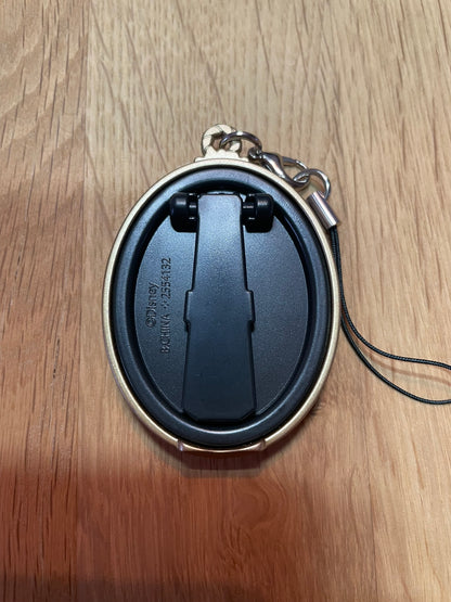 Porte-clés Stand acrylique Ruggie Bucchi Picwiz 6 cm | Twisted Wonderland | SEGA